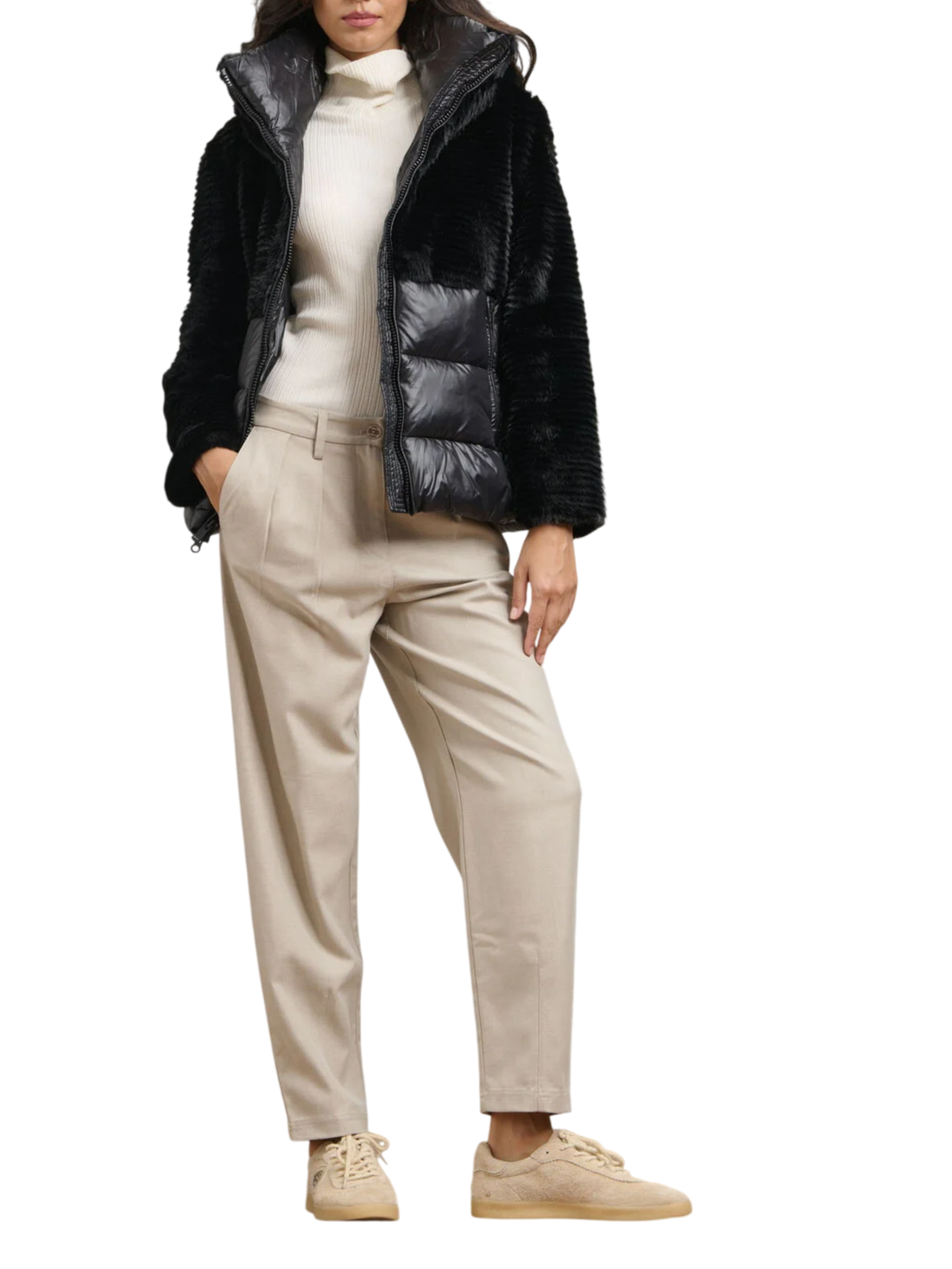 Blauer piumino donna Fanevil in nylon ed ecopelliccia con cappuccio nero 26WBLDC02304-007685 999 BLAUER