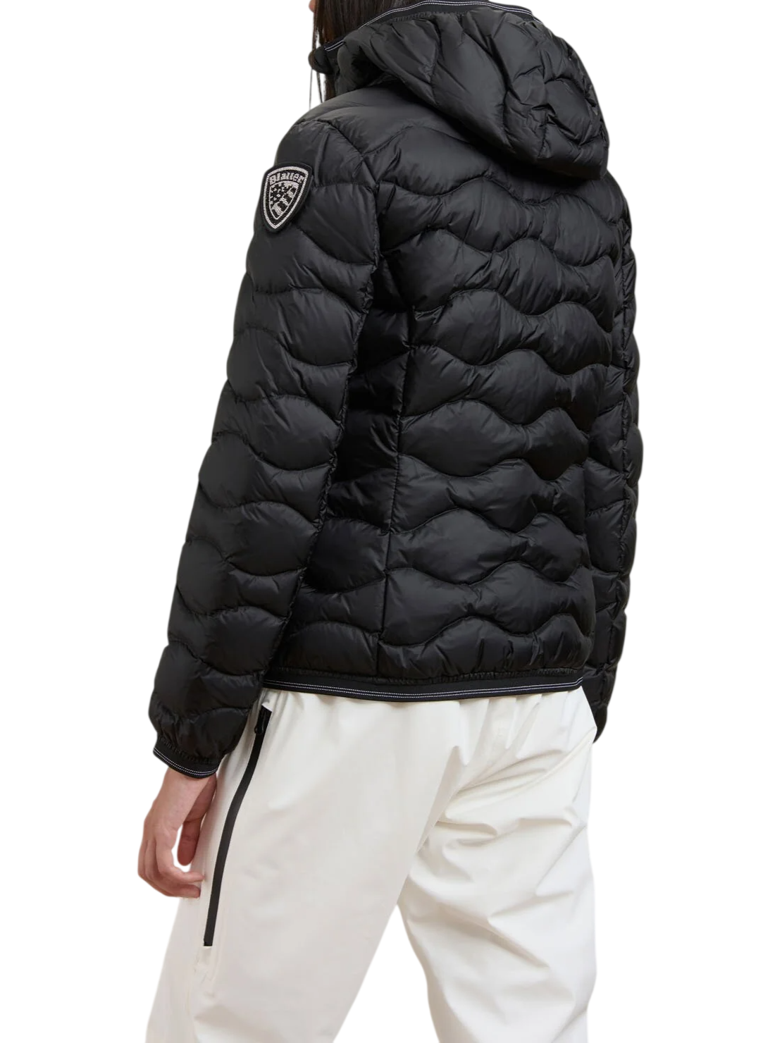 Blauer piumino donna Camelia con cappuccio nero 26WBLDC03033-006047 999EI BLAUER