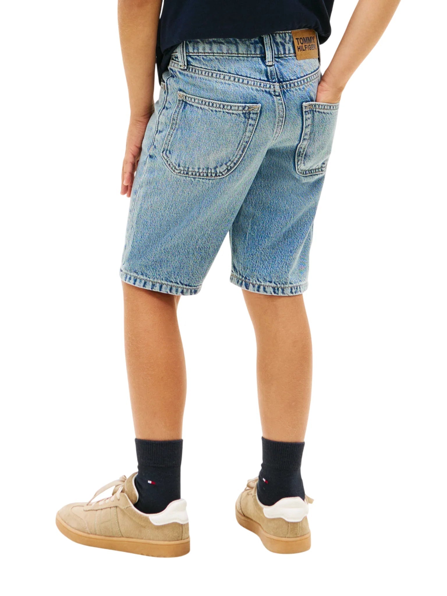Tommy Hilfiger bermuda bambino in denim lavaggio medio KB0KB10237 1CF Tommy Hilfiger
