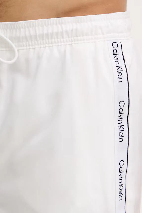 Calvin Klein boxer mare uomo con bande logate bianco LV00N61002 100 Calvin Klein Beachwear 