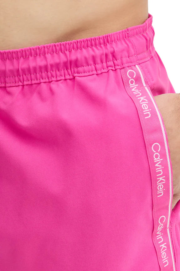 Calvin Klein boxer mare uomo con bande logate fucsia LV00N61002 MKT Calvin Klein Beachwear 