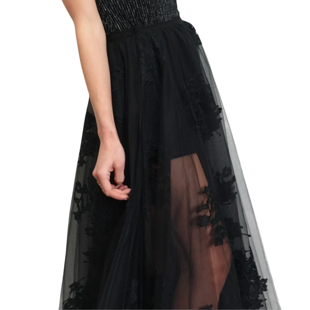 Tensione In gonna lunga in tulle con ricami floreali nero