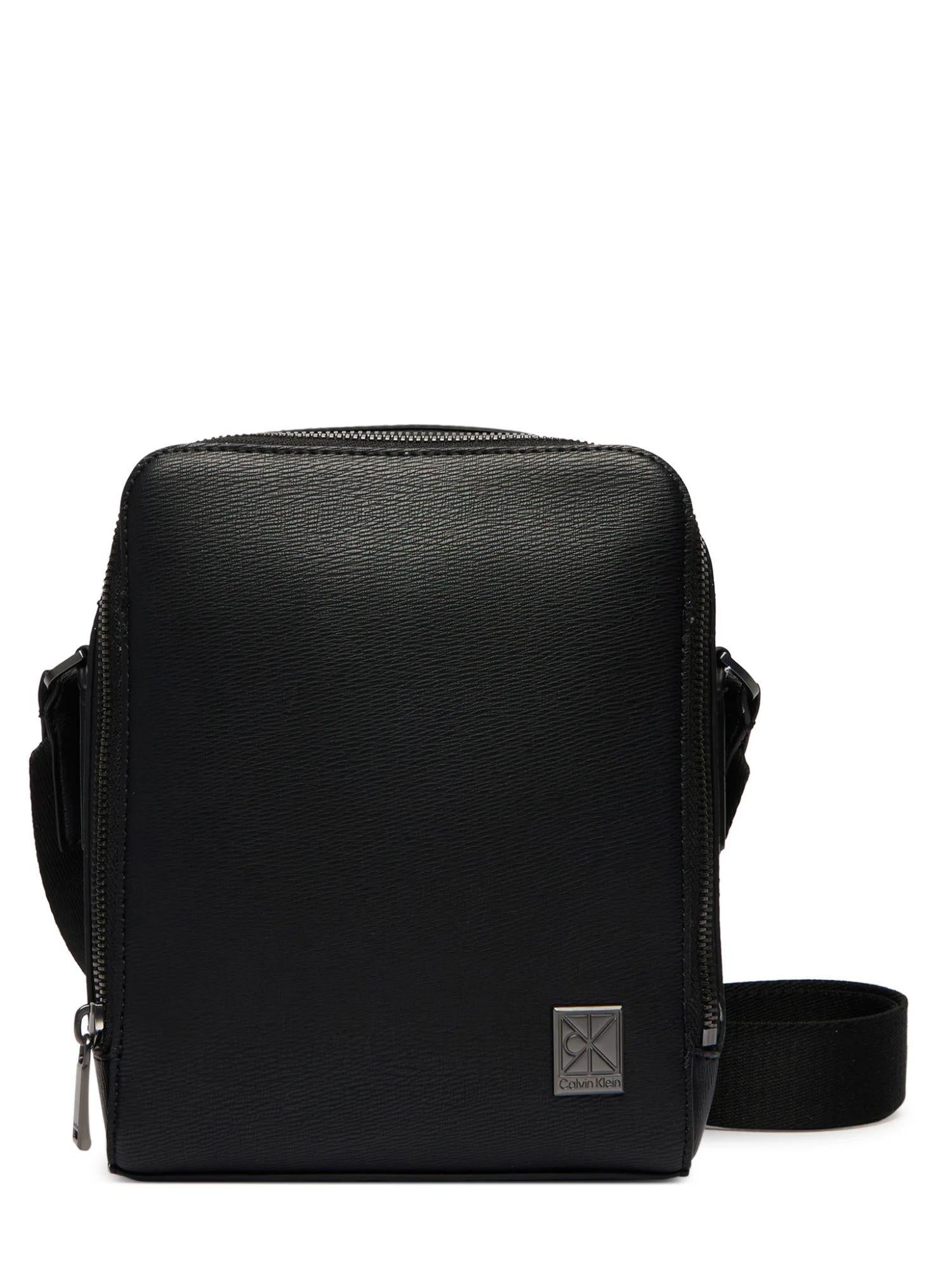 Calvin Klein borsa a tracolla uomo in ecopelle saffiano nero LV04D3293G UB1 Calvin Klein Accessori 