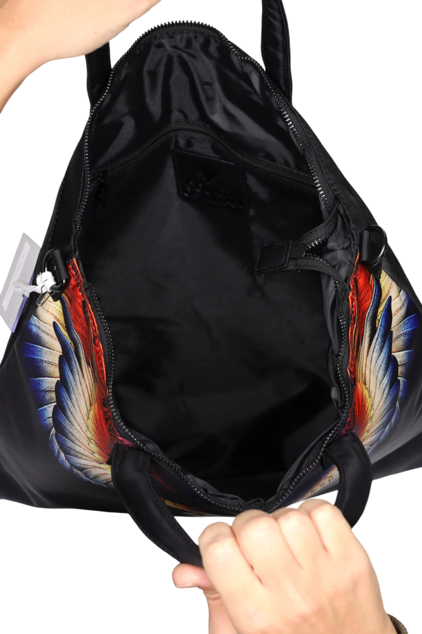 County of Milan zaino in nylon con stampa iconica nero COMAF250121 NERO-YELLOW WINGS COUNTY OF MILAN 