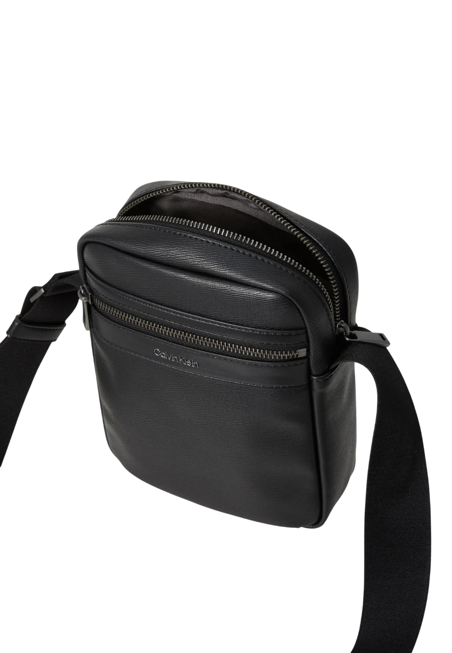Calvin Klein borsa a tracolla uomo in ecopelle nero LV04D3264G UB1 Calvin Klein Accessori 