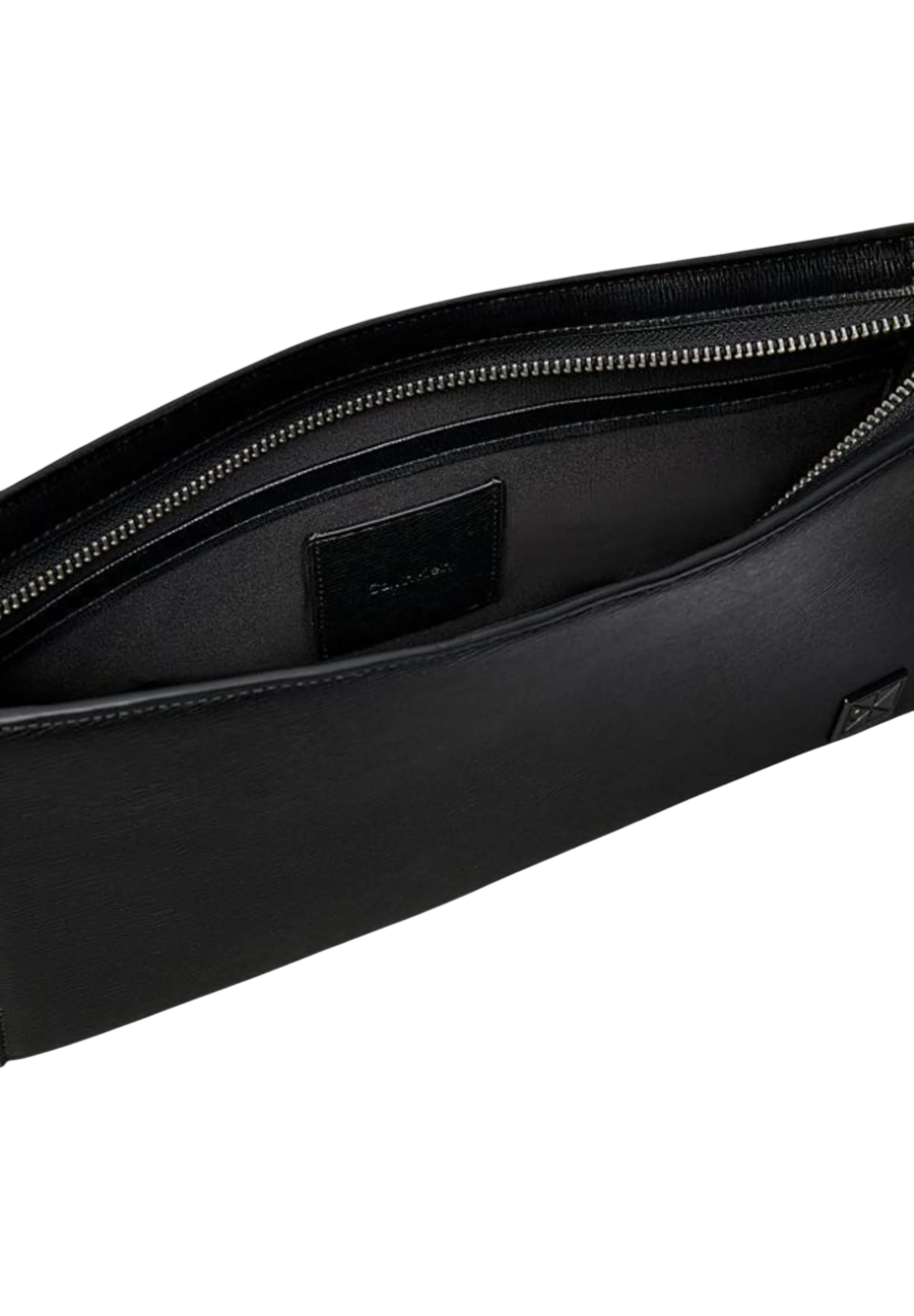 Calvin Klein pochette uomo in ecopelle saffiano nero LV04D1170G UB1 Calvin Klein Accessori 