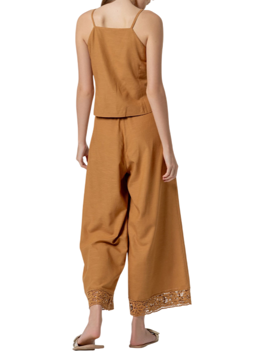 Surkana pantaloni wide leg crop con dettagli crochet color cammello 526MISO523 04 SURKANA 