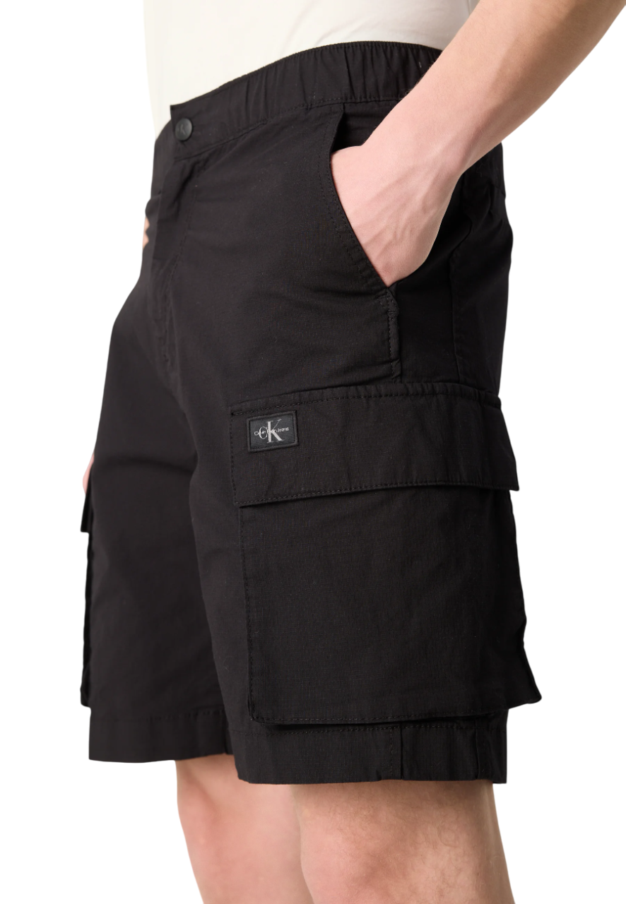 Calvin Klein Jeans bermuda cargo in gabardine nero J30J327376 BEH Calvin Klein Jeans 